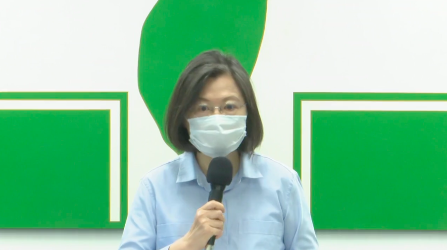 ▲台灣近期出現社區感染現象，昨（12）日總統蔡英文親自喊話，呼籲民眾保持信心一同度過難關。（圖／翻攝自蔡英文臉書影片）