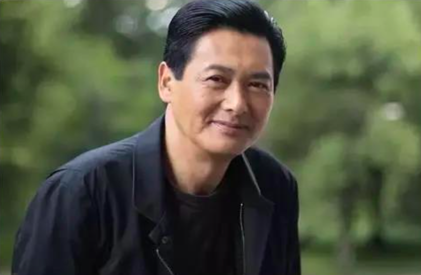 ▲周潤發暱稱為二哥，讓人好奇誰被稱呼為「大哥」。（圖／翻攝微博）