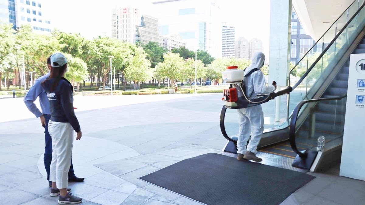 ▲文化局轄屬相關館所場域陸續進行清消作業，提供安全的藝文空間。（圖／高市府文化局提供）