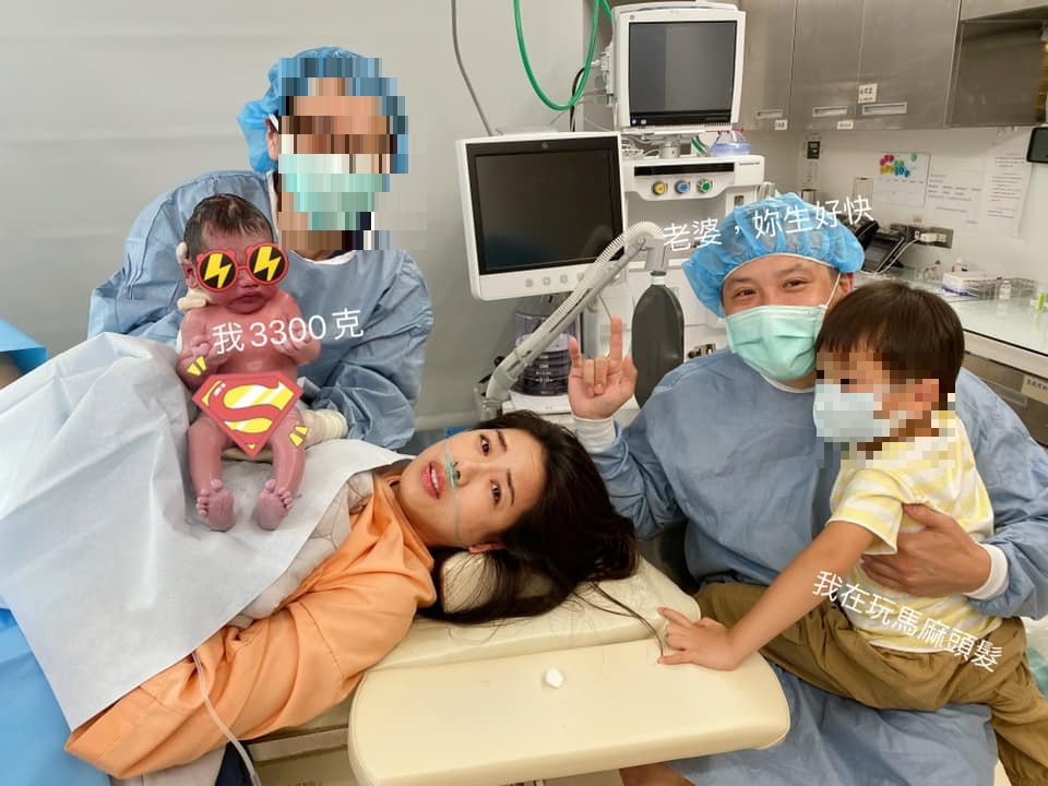 ▲林可彤生產二寶兒子Aston。（圖／翻攝林可彤臉書）