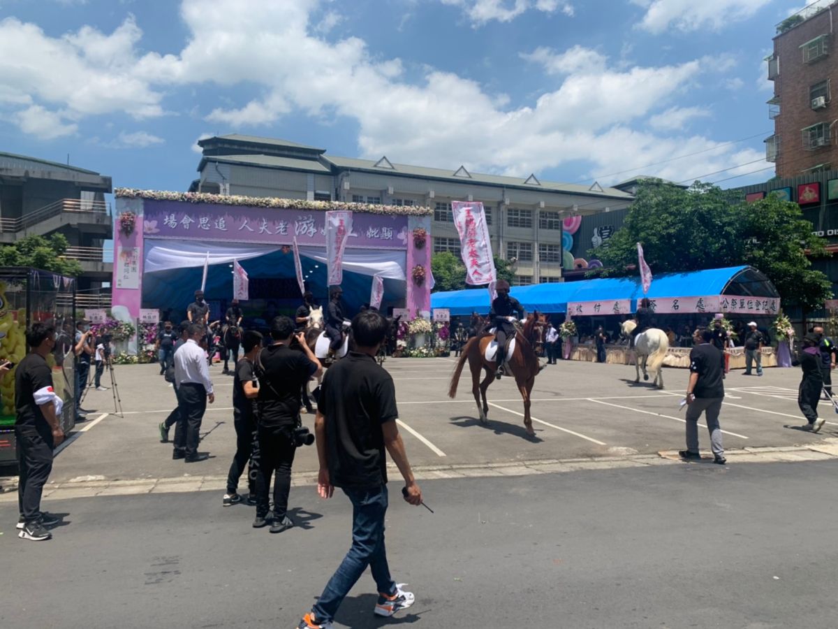 ▲新北市三峽某喪家取消千人公祭儀式，改採200人家祭。（圖／民眾提供）