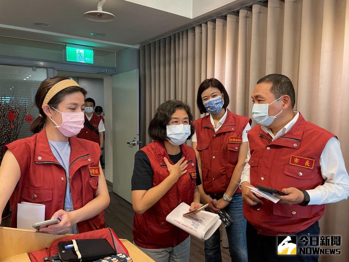 ▲新北市長侯友宜宣布，明（17）日於新北市聯合醫院板橋院區設置社區快篩站，防堵疫情的擴散。（圖／記者陳志仁攝，2021,05.16）