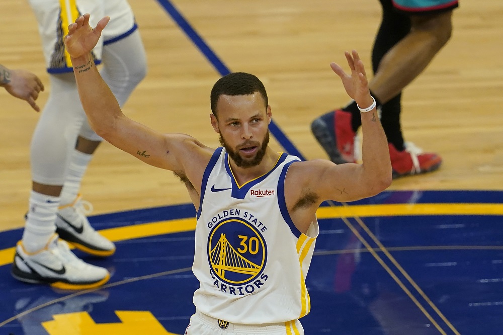 NBA／Curry單場送「2鍋」平生涯紀錄　勇士大勝鵜鶘41分