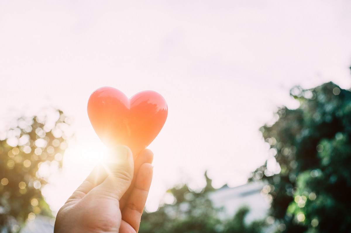 ▲銀行號召消費者將存款化為「影響力貸款」，幫助中低收入戶翻轉生活。（圖／shutterstock）