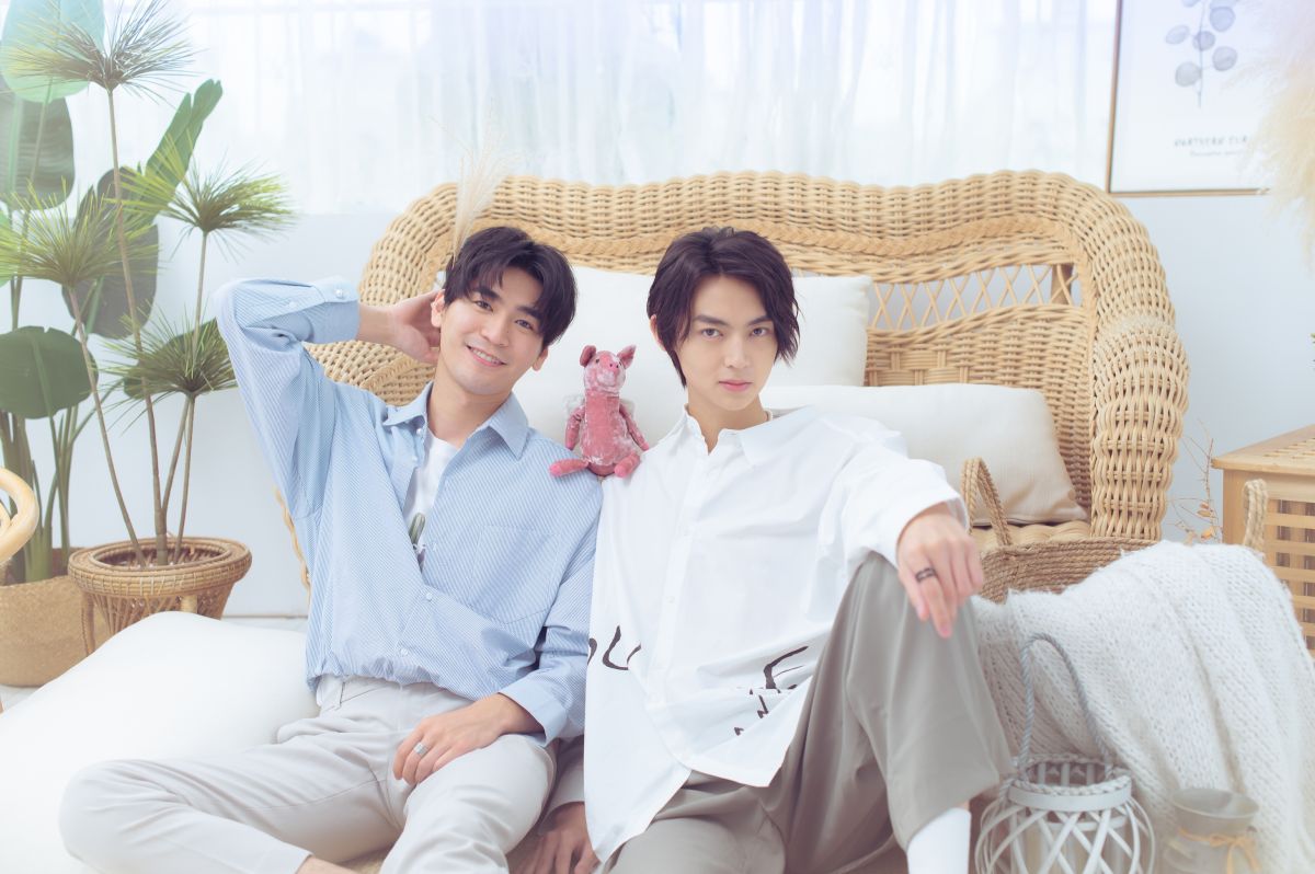 ▲涂善存（左）MV合體陳立安放閃。（圖／索尼）