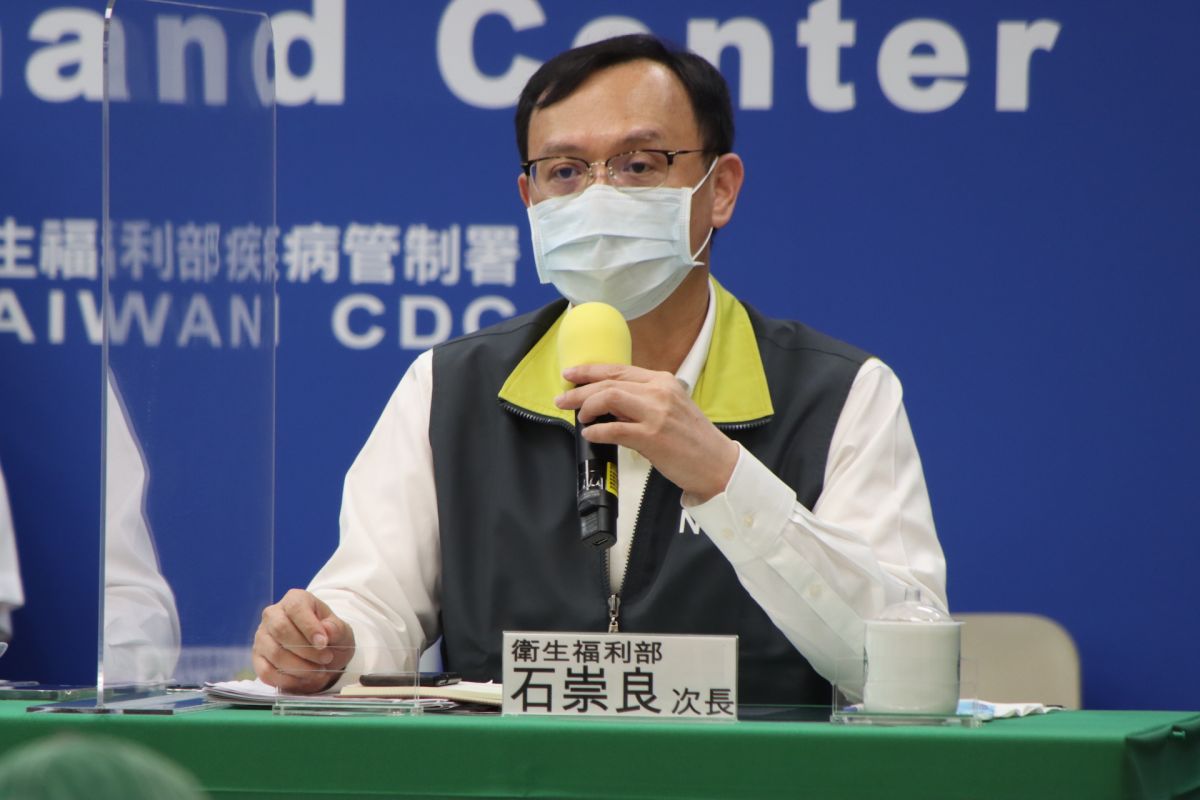 ▲健保署長李伯璋將卸職，由現任常務次長石崇良接棒。（圖／指揮中心提供）