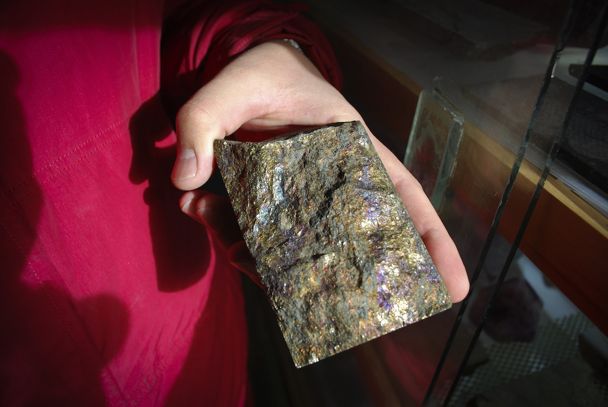 ▲中國對澳洲實施貿易制裁，但澳洲鐵礦砂價格不跌反漲，反倒是中國視為戰略物資的稀土，近2個月價格一路下跌。（圖／美聯社／達志影像）