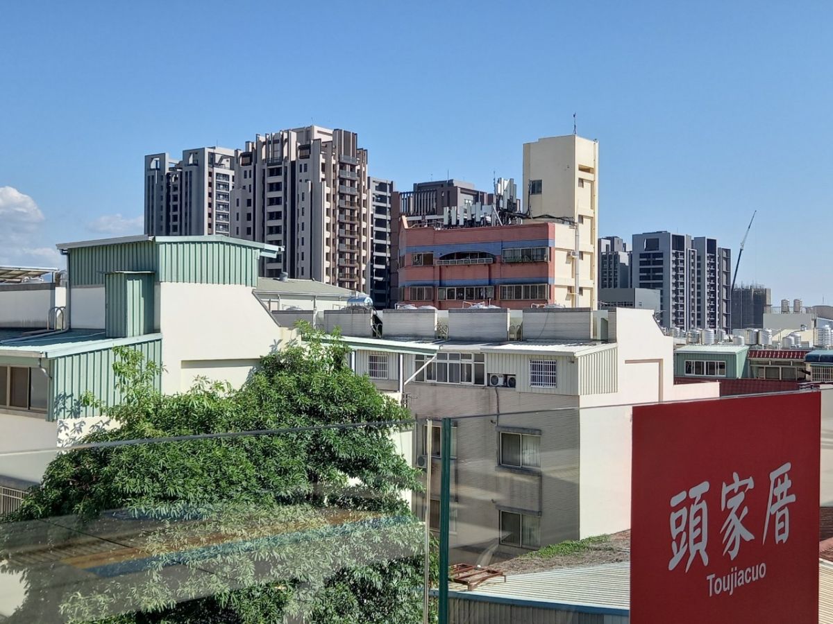 ▲頭家厝火車站被夾在兩重劃區之間，加上擁有明星學區，房價有明顯漲幅。（圖／NOWnews資料照片）