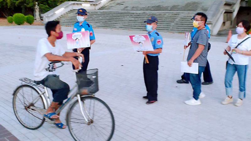 ▲為落實防疫加嚴政策及確保園區防疫安全,文化局編組執行防疫巡查。(圖/高市府文化局提供)