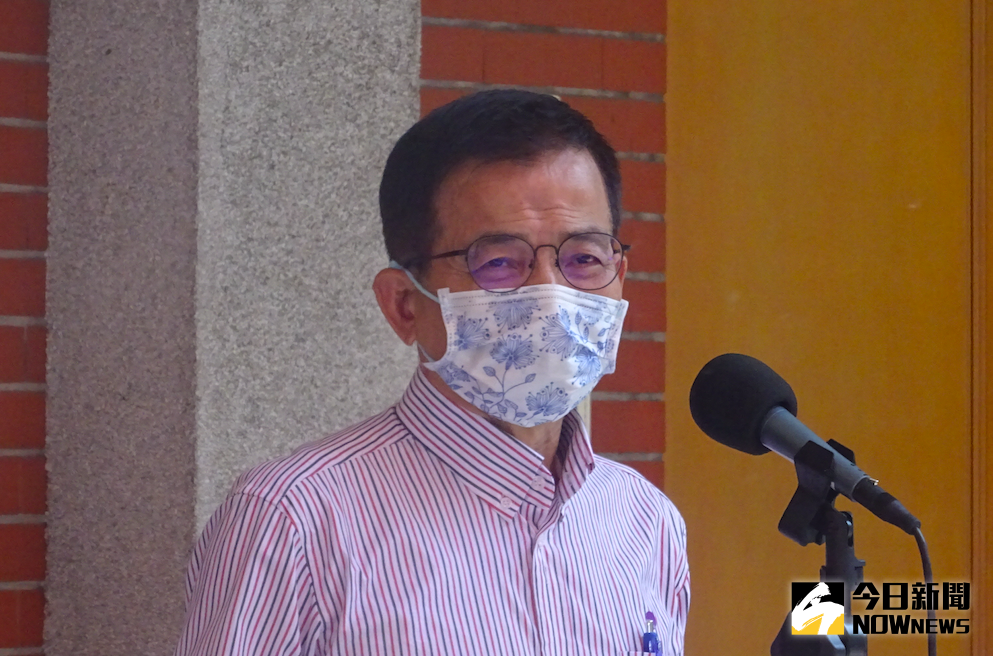 ▲內政部長林右昌發函基隆護海公投連署「不屬地方自治事項」引發爭議，賴士葆痛批鞭笞地方自治，還裝紳士口頭佔便宜。（資料照片／記者呂炯昌攝）