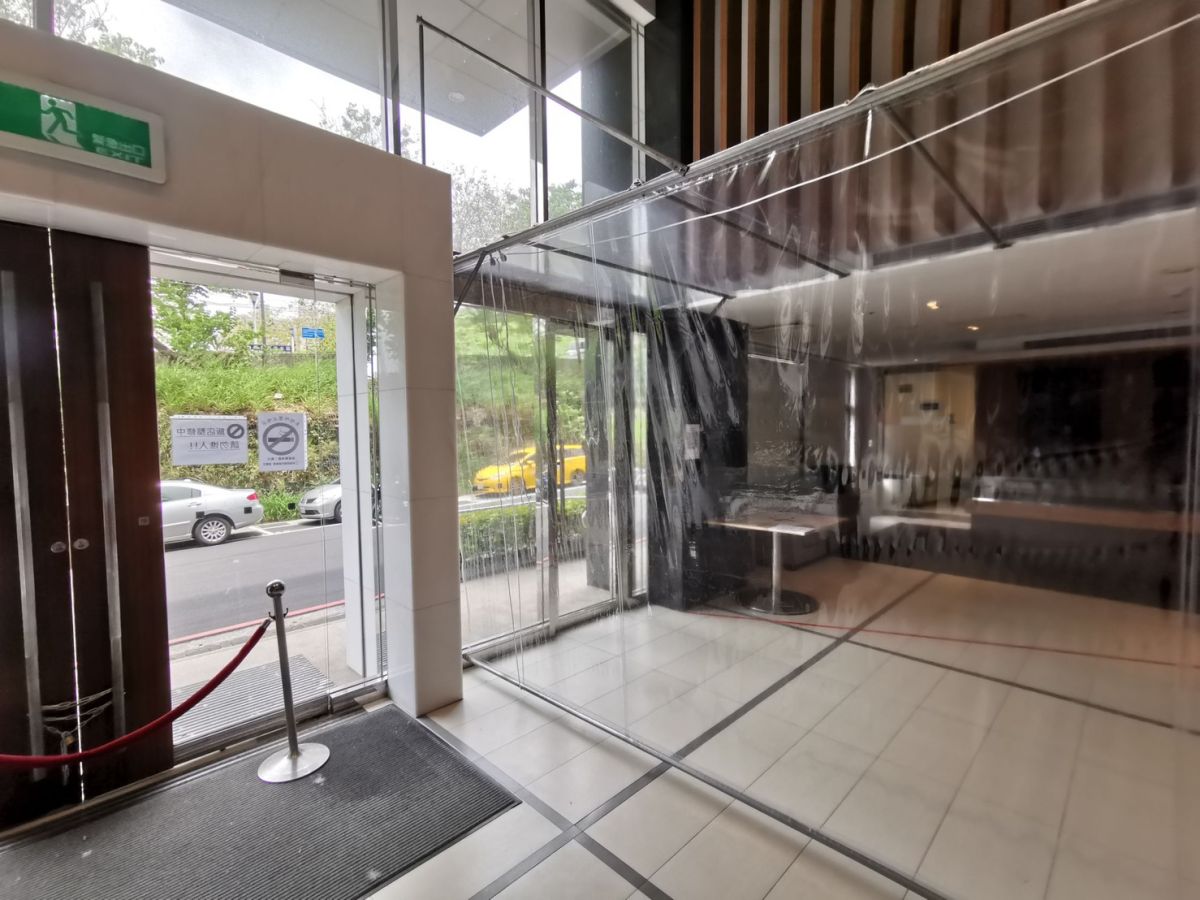 ▲新北市率先徵用飯店轉型設置集中檢疫中心，共有183床，今（21）日上午8點完成進駐。（圖／新北市政府衛生局提供）