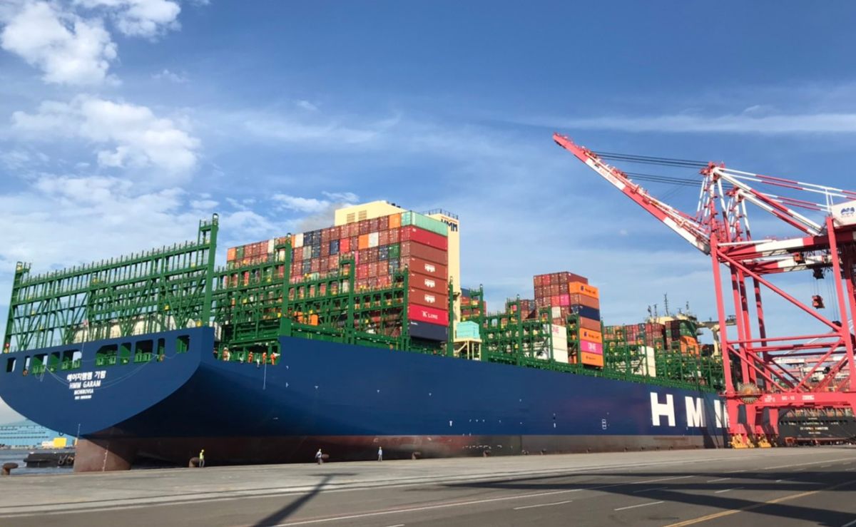 ▲財政部今（8）日公布5月海關進出口貿易統計，5月出口貿易額達374.1億美元，創歷年單月新高。(圖／NOWnews資料照，記者黃守作攝）