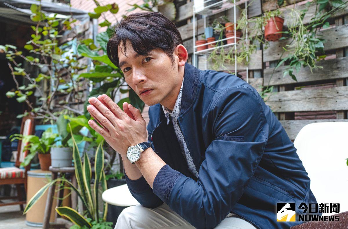 ▲溫昇豪為《火神的眼淚》寫劇本，下筆譜寫自己最喜歡的一場戲。（圖／記者葉政勳攝）