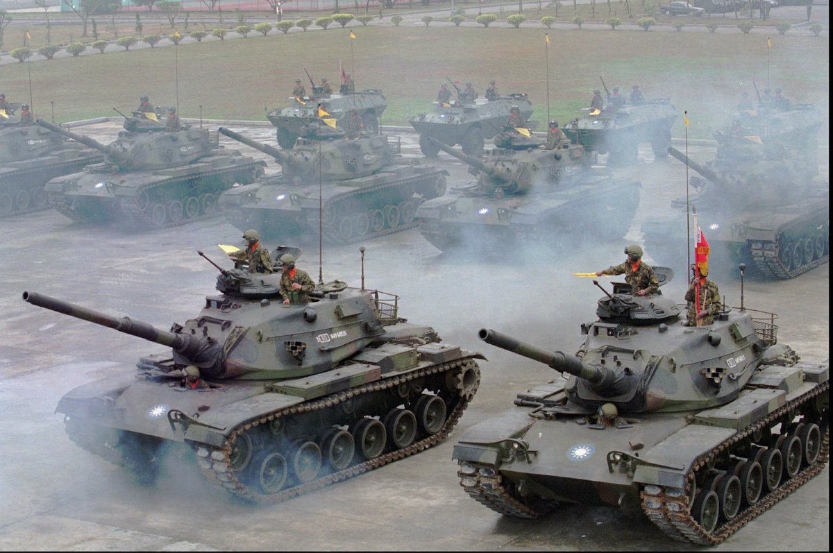 ▲《紐約時報》22日報導，美國軍方洩露的機密文件顯示1958年823砲戰時，美國軍方曾考慮對中國投擲原子彈。（圖／美聯社／達志影像）