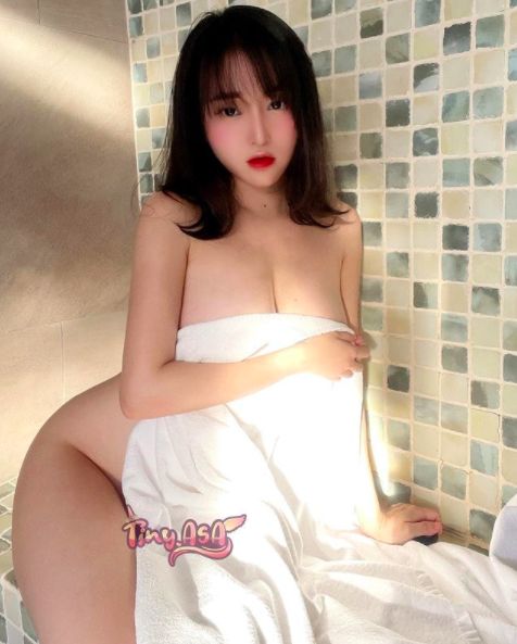 ▲Asa曬出穿著性感比基尼的照片。（圖／翻攝Asa