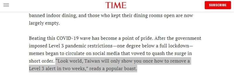 ▲原PO發現《時代雜誌》將「看好了世界，台灣人只示範一次，在兩周內解除第三級。」翻譯成英文。（圖／翻攝自TIME）