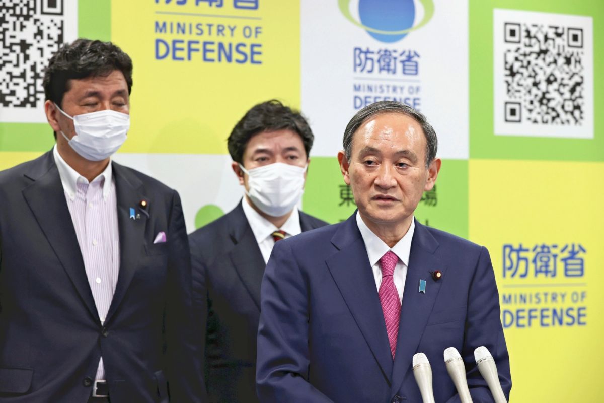 ▲日本首相菅義偉今天宣布對東京都4度發布「緊急事態宣言」，從7月12日到8月22日止，涵蓋整個東京奧運舉辦期間。。（圖／美聯社／達志影像）