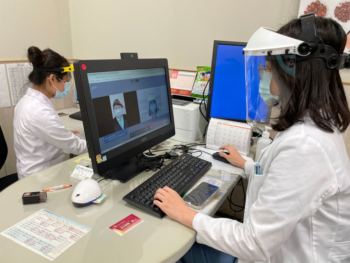 ▲新冠視訊診療至今，仍有許多問題還待改善。（圖／中醫大新竹附醫提供）