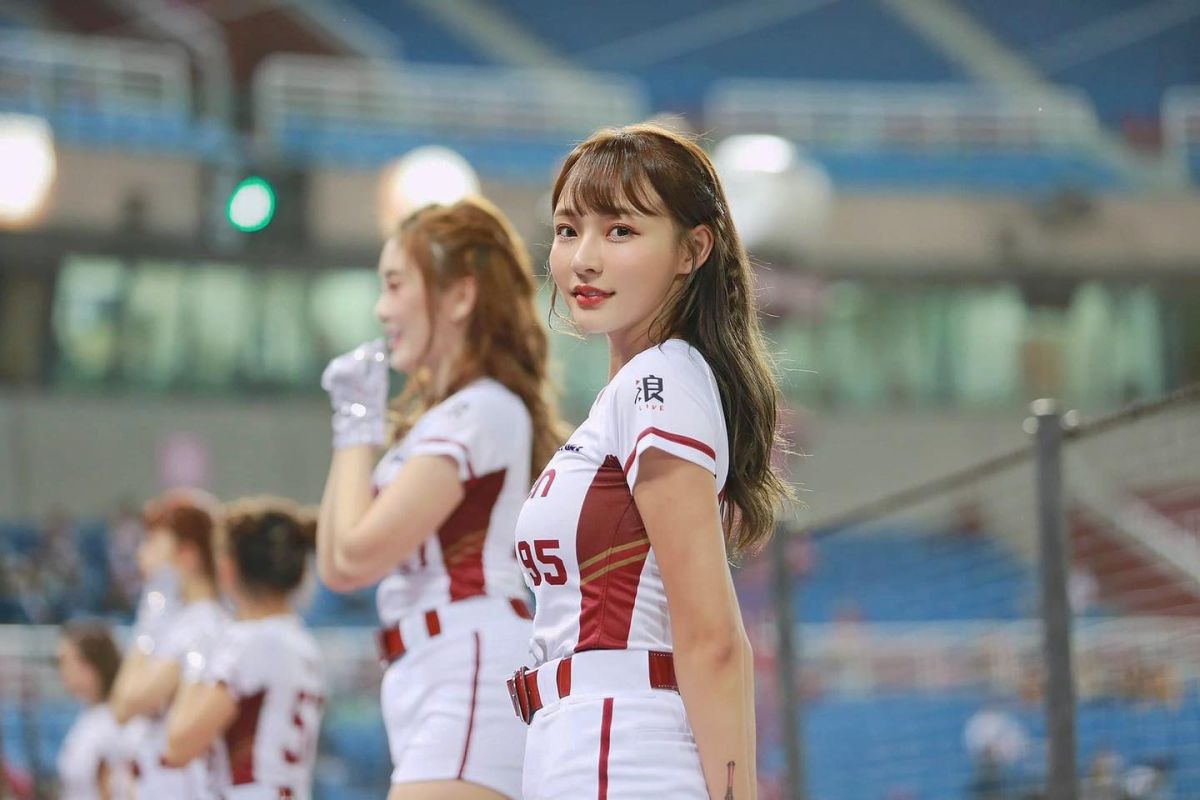 ▲疫情嚴峻下，林襄過上居家防疫生活，近期迷上拍攝抖音影片。（圖／林襄臉書）