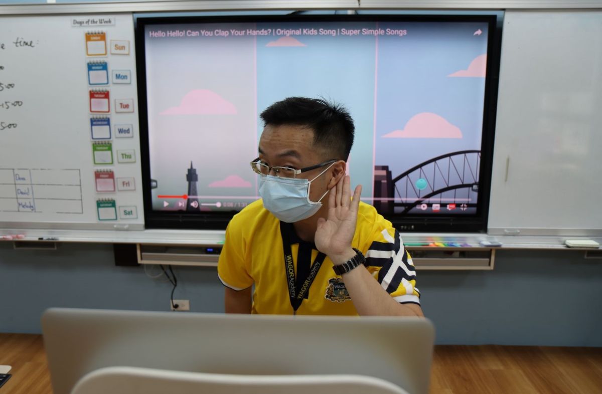 ▲教育部今（29）日指出，教師在家遠距教學，仍屬「正常出勤」，學校不能扣除鐘點費。示意圖。（圖／台中葳格國際學校提供）