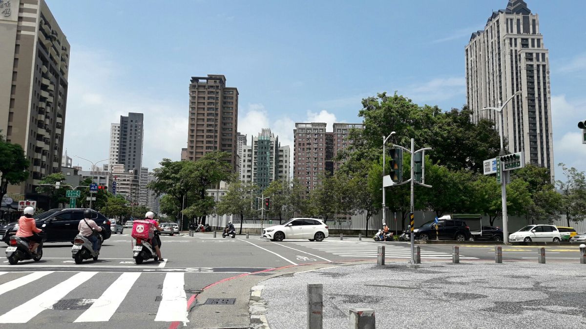 ▲凹子底站周邊去年交易量翻倍成長，但高總價交易反而減少。（圖／NOWnews資料照片）