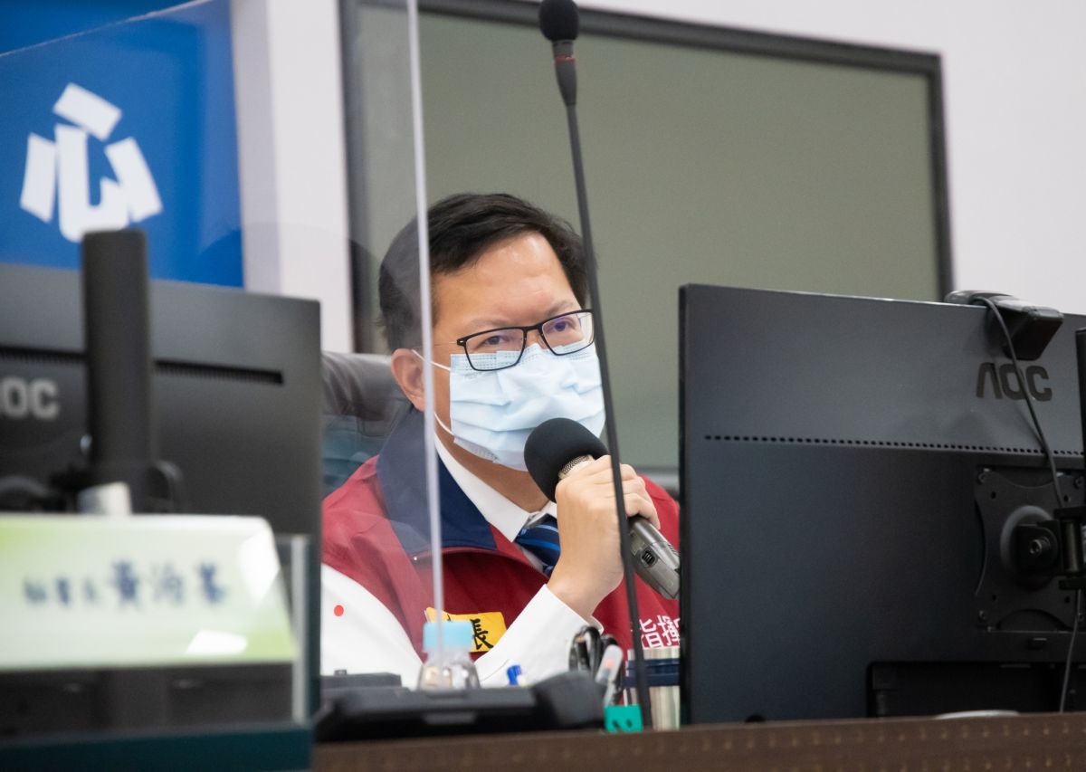 ▲鄭文燦於今日抗旱會議中宣布，桃園市自即日起全面停止供應洗車業者自來水，不配合的業者，將請台水公司進行鉛封作業。（圖／桃園市政府提供）