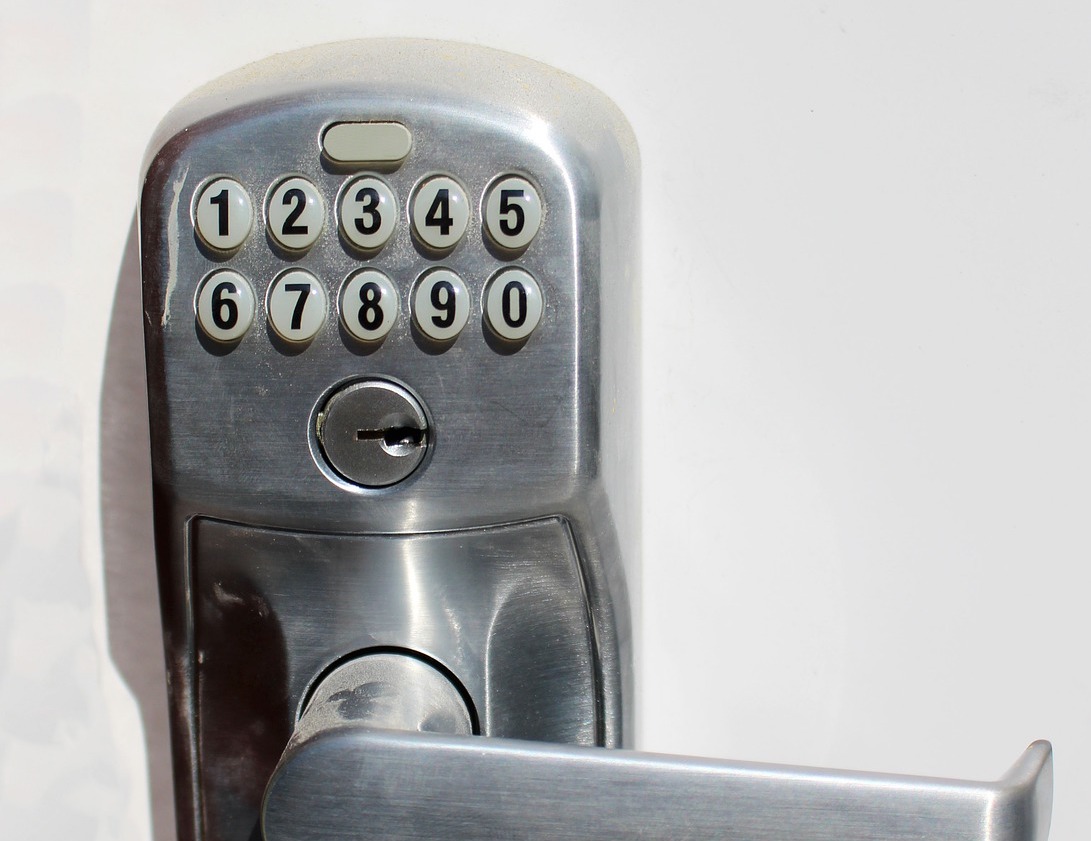 ▲原PO奉勸大家若使用密碼鎖，必須定期更換密碼保護自己。（示意圖／翻攝自Pixabay）
