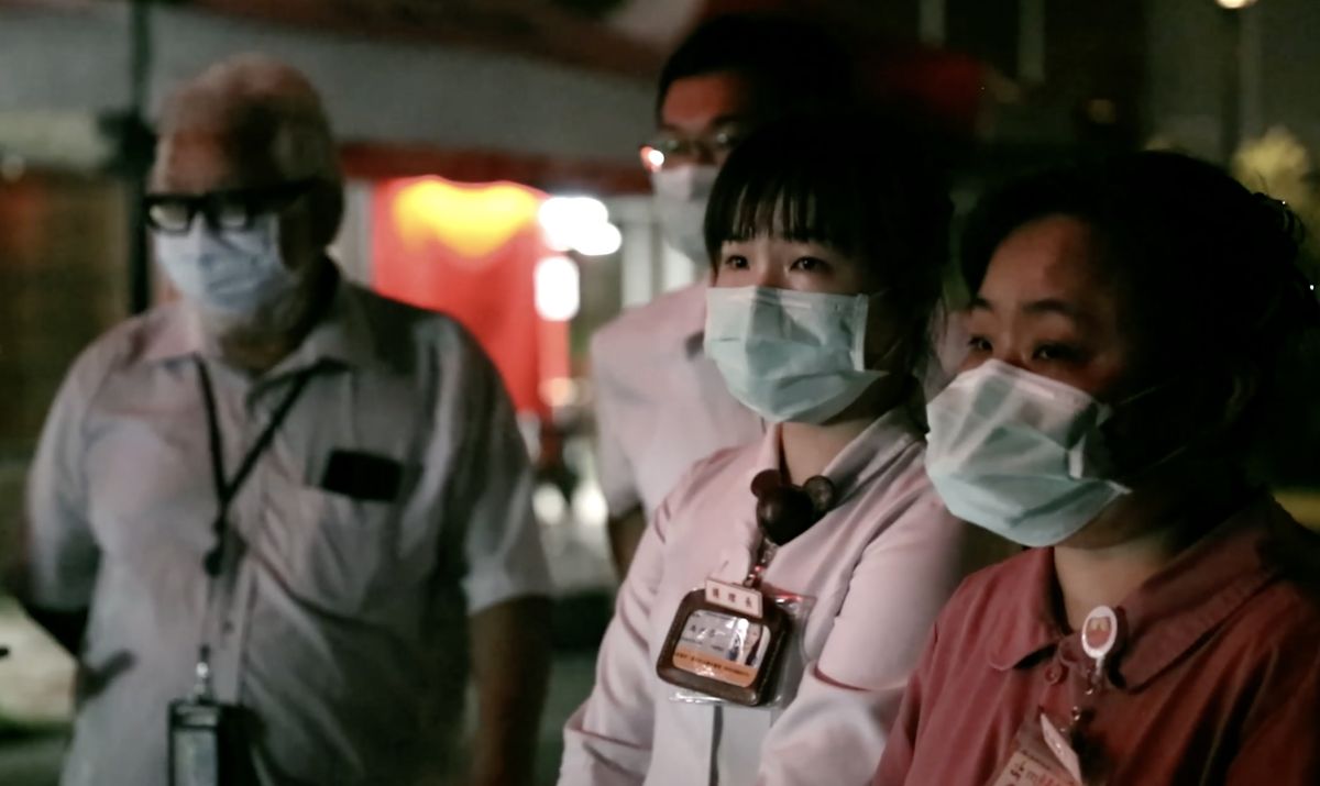 ▲「北市防疫紀錄短片」網全看哭！柯文哲直言「前線醫護辛苦了」。（圖／翻攝自影片）