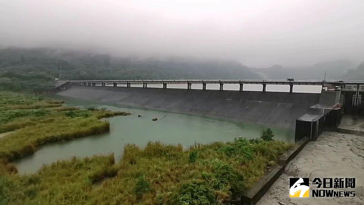 ▲梅雨滯留鋒面為石門水庫集水居帶來不少進帳，預估將達1800萬噸。（圖／記者李春台攝，2021.05.31）