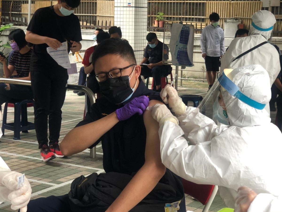 ▲行政院政務委員唐鳳即將建置「公費疫苗接種預約平台」。（示意圖／NOWnews資料照）