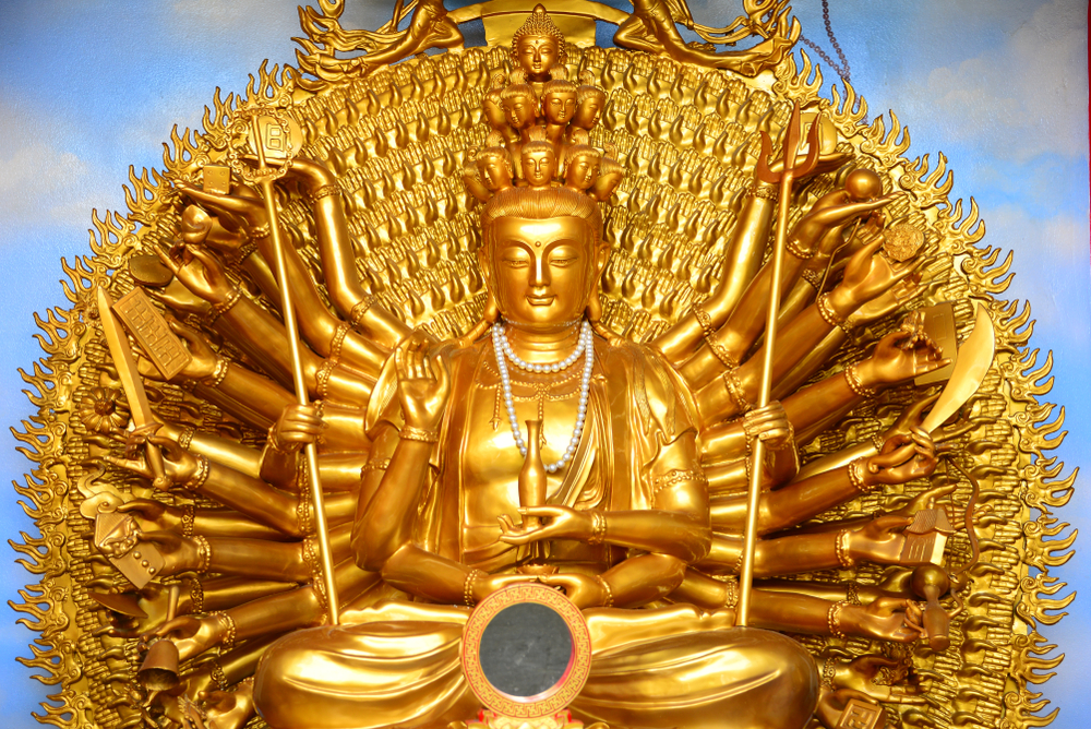 生肖鼠的守護神為千手觀音。（圖／shutterstock）