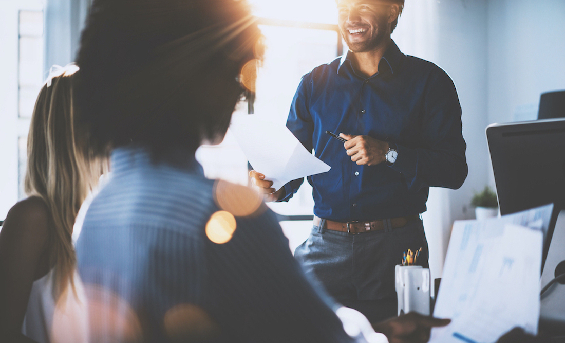 ▲1號人要留意與他人互動。（圖／shutterstock）