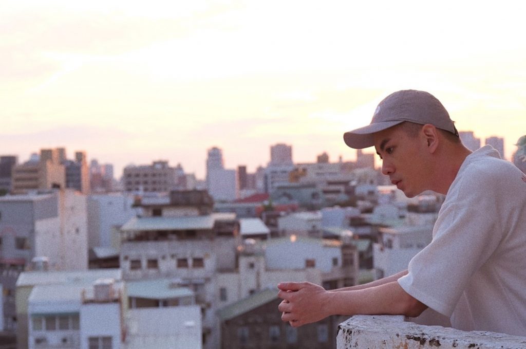 ▲一個人過太久，有人靠近就認真暈船！自尊不允許你反覆交付他人，然後只得傷心！（圖／蔡侑霖提供）