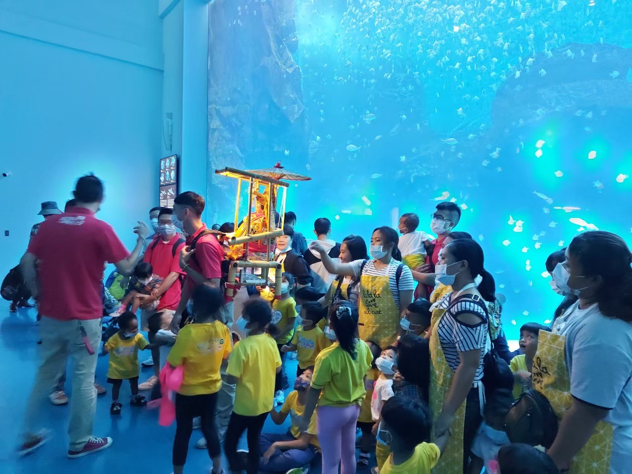 成功媽祖會到關愛之家陪小朋友過中秋節。（圖／成功媽祖會授權提供）