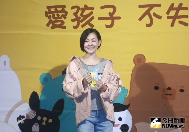 ▲▼小S(上圖)也加入送餐行列。(圖/資料照、賈永婕臉書)