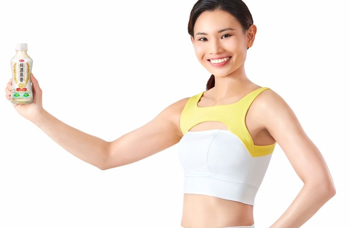 ▲世界球后戴資穎人氣超夯，成為「愛之味純濃燕麥2021年度代言人」，新廣告曝光揮拍「炫腹」。（圖／愛之味提供）
