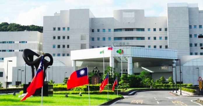 ▲國防醫學院傳碩士生確診。（圖／國防醫學院官網）