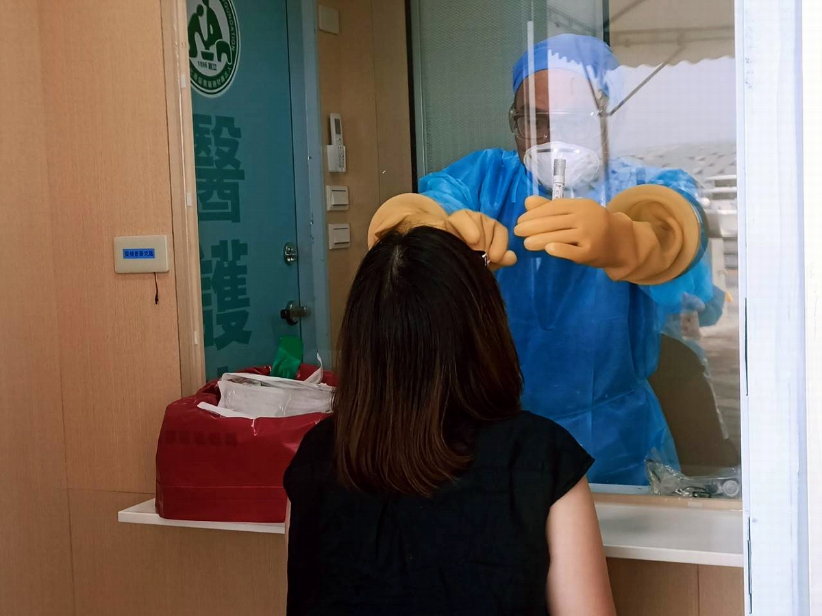 ▲國內本土新冠肺炎疫情延燒，指揮中心說明最新疫情。（示意圖／資料照，屏東縣政府提供）