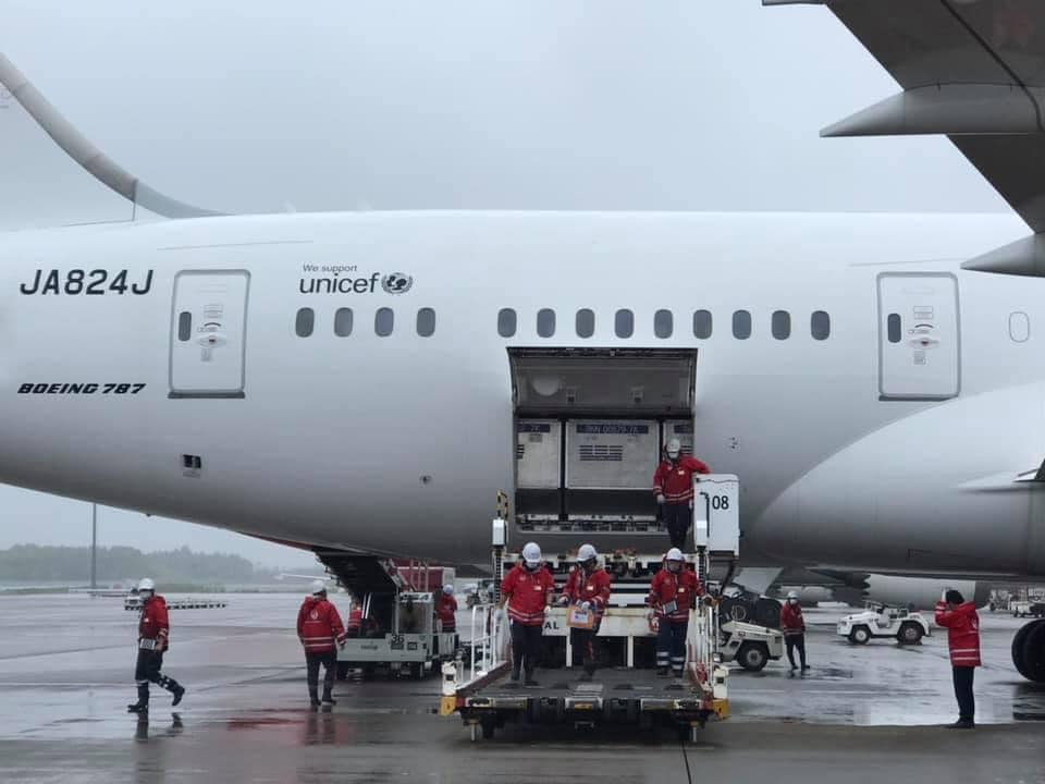 ▲日本政府再贈台灣113萬劑AZ疫苗。（圖／翻攝謝長廷臉書）