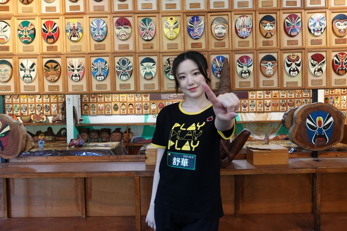 ▲舒華返台期間頻頻被粉絲認出。（圖／Cube Entertainment）