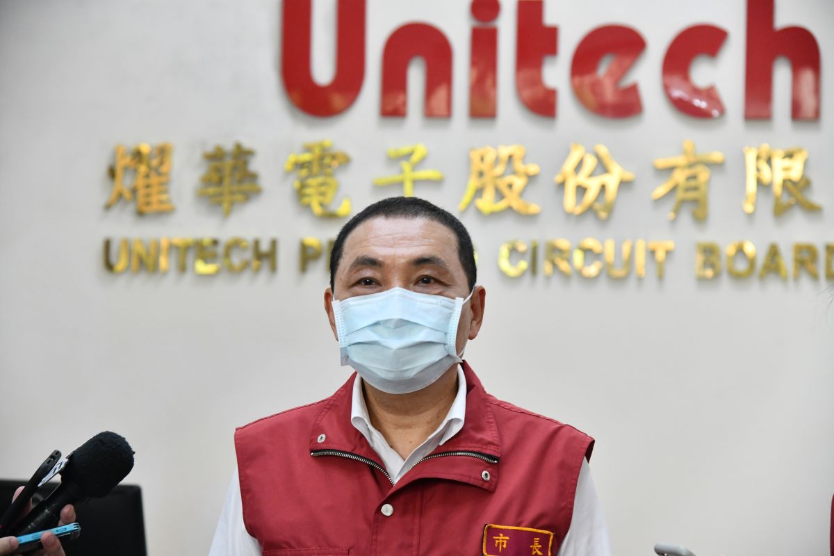 ▲新北市長侯友宜認為，目前看不出有解封的條件，也看不出有樂觀的本錢。（圖／新北市政府新聞局提供）