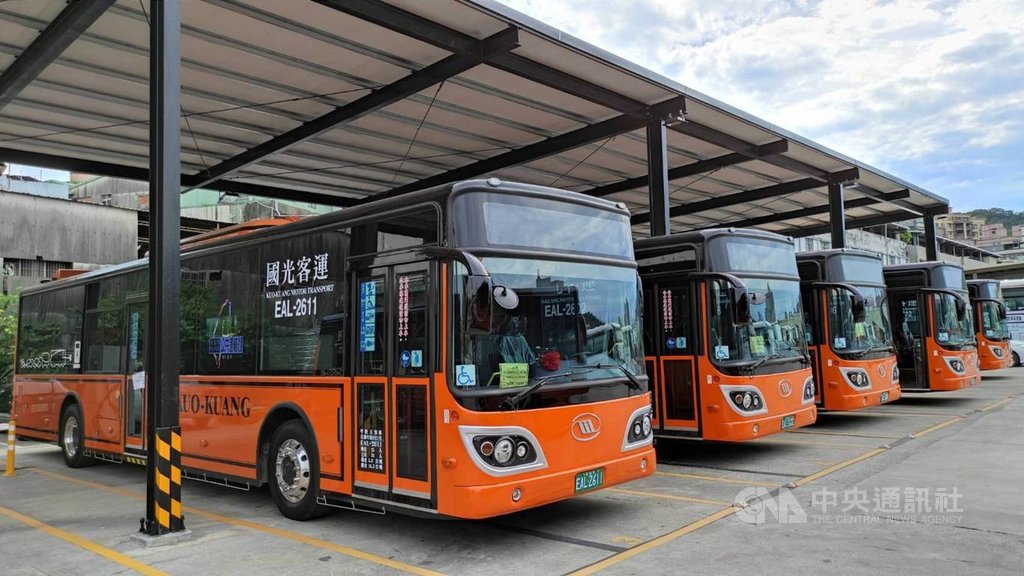 ▲中秋連假客運熱門路線座位售出9成　恢復疫前人潮（中央社檔案照）