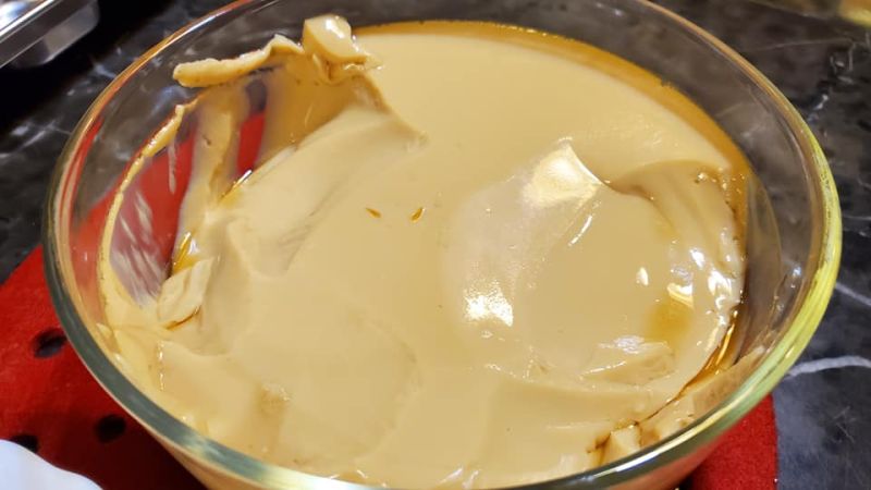 ▲原PO分享蒸蛋料理技巧,並發出自己的成品照,外觀就跟布丁沒兩樣。(圖/廚藝公社)