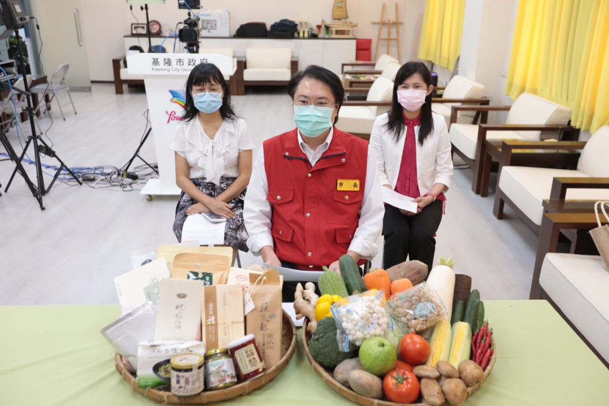 ▲慈濟基金會攜手基隆市政府合作，率全國之先提供「安心寶飽箱」及「健康蔬果箱」，直接配送2131位急困學生家中。（圖／基隆市政府提供）