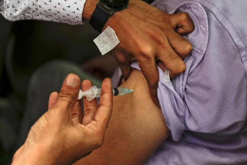 盤點國際新冠疫苗不良反應　各國政府：疫苗安全大於風險
