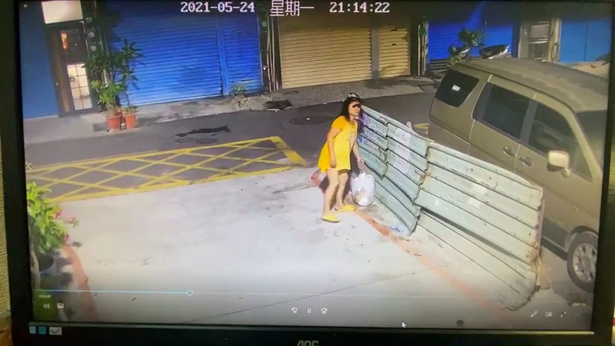 ▲民眾亂丟垃圾還沒有戴口罩，環保局將依法開罰。（圖／翻攝畫面）