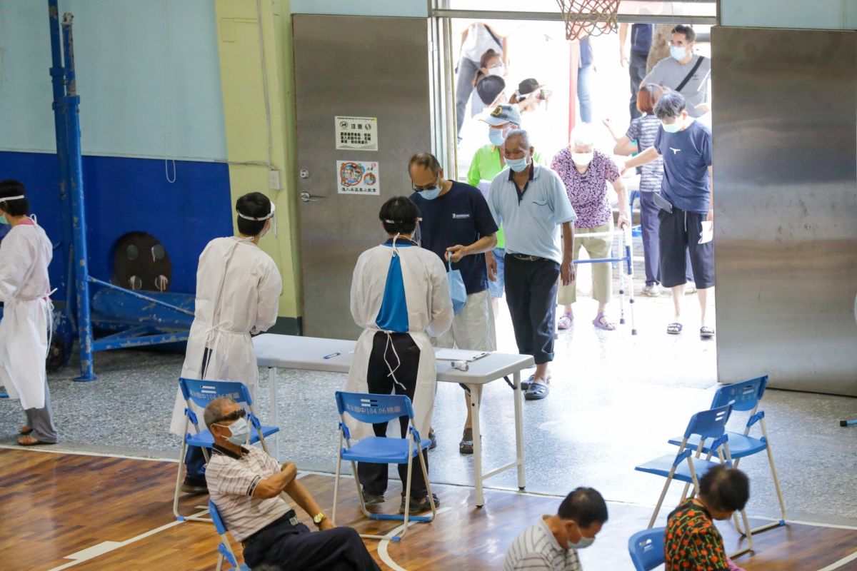 ▲中市7萬3500劑AZ疫苗，昨日全數施打完畢(圖／市政府提供2021.6.18)