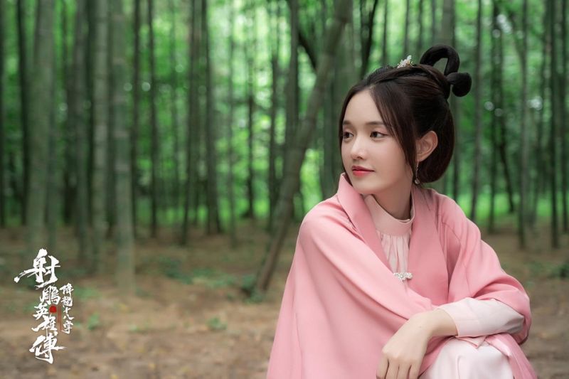 ▲▼林妍柔(下圖右)在《射雕英雄傳之降龍十八掌》扮相。(圖/林妍柔臉書)