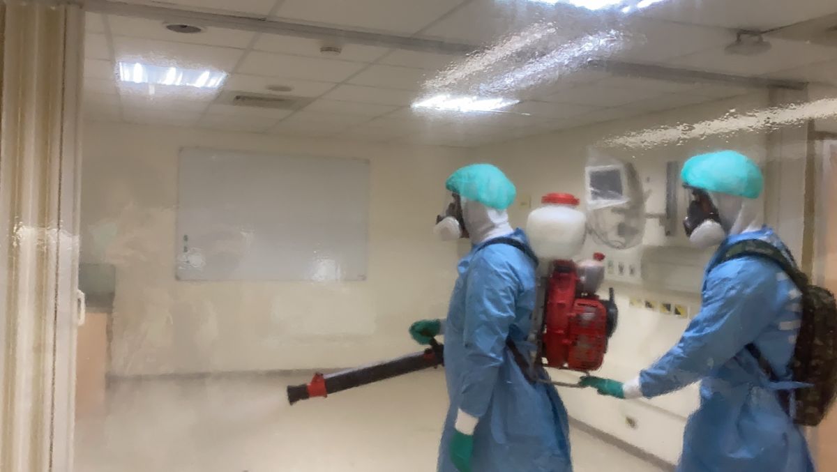 ▲陳秀熙今（18）日接受《NOWnews今日新聞》採訪說明，300萬的確診人數是從國際疫情推算，未來還會有口服藥物、持續接種疫苗等變因介入。（示意圖／NOWnews資料照）