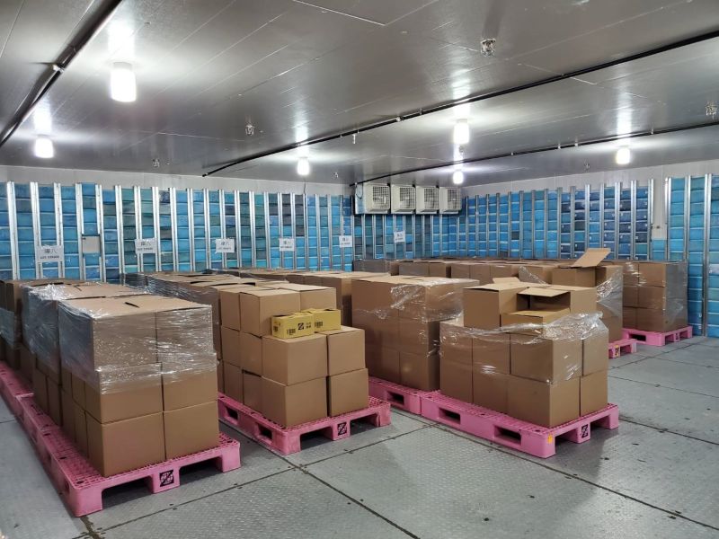 ▲食品藥物管理署辦理美國政府提供Moderna公司COVID-19疫苗的檢驗封緘工作。(圖/食藥署提供)
